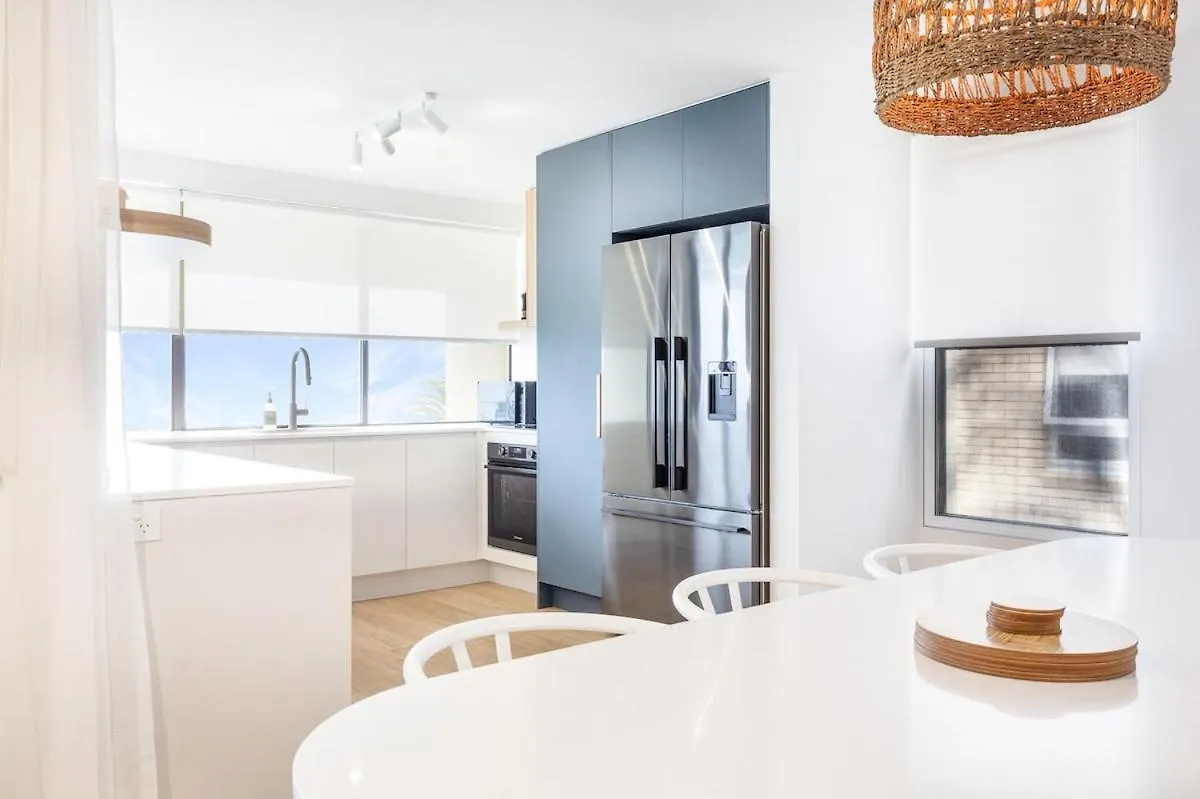 Bannow Apt 7 -Panoramic Ocean Views Alexandra Headland 0*,