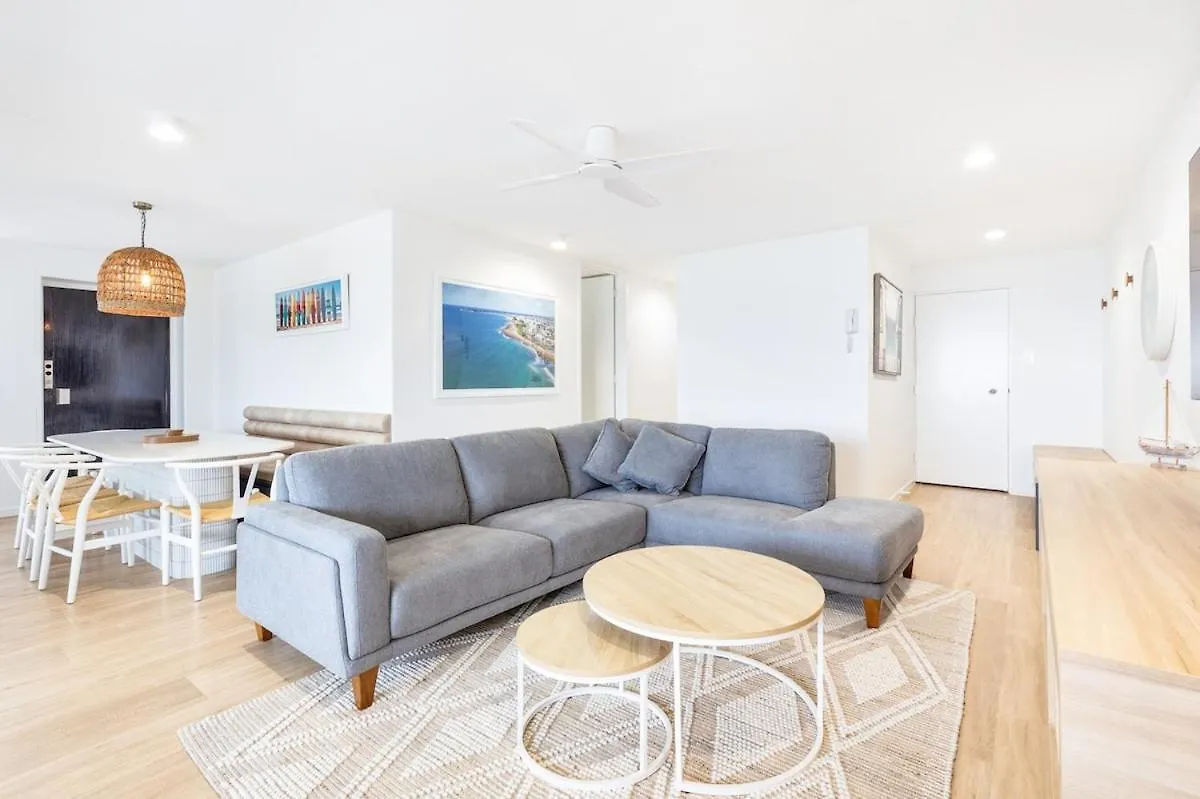 Bannow Apt 7 -Panoramic Ocean Views Alexandra Headland